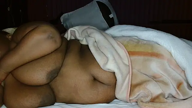 Bustyboobs02xx online show from July 18, 2026, 3:48 am