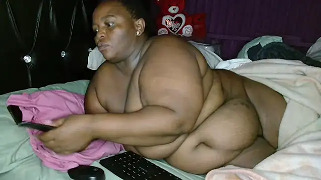 Bustyboobs02xx online show from March 12, 2026, 3:23 am