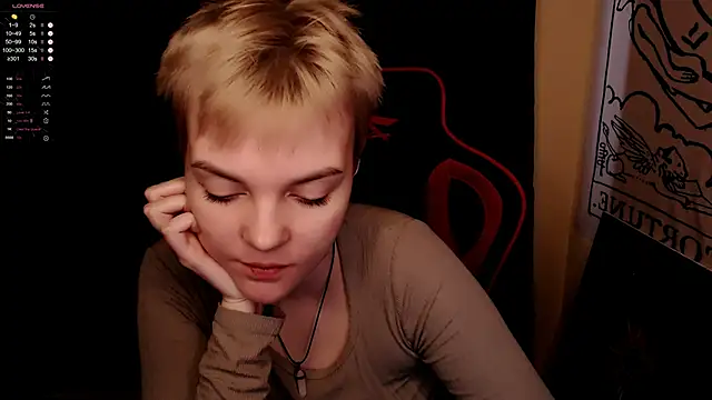 KrisNeal online show from November 4, 2025, 9:35 am