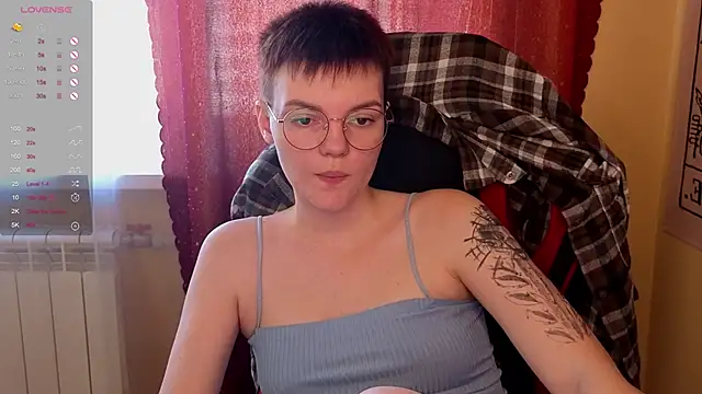 KrisNeal online show from September 23, 2025, 9:38 am