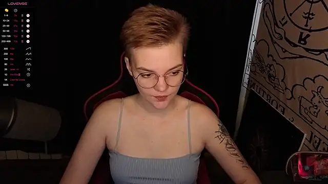 KrisNeal online show from October 17, 2025, 9:12 am