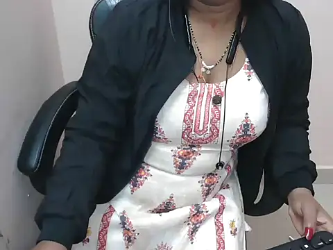 bold naina online show from November 14, 2025, 3:43 am