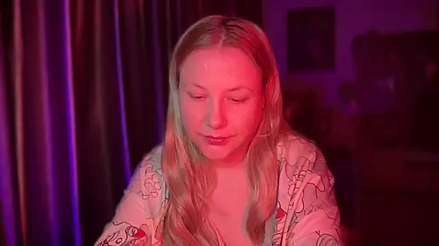 BikiHellena online show from April 22, 2026, 1:34 am