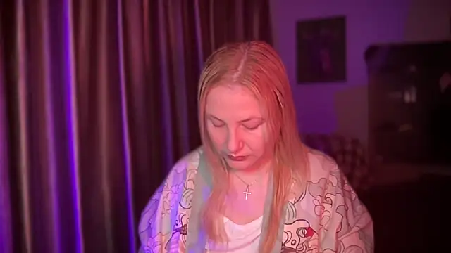 BikiHellena online show from December 21, 2025, 9:55 am