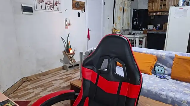 Snapshot of ObeyLust chatting on December 22, 2025, 4:01 am ObeyLust online show from December 22, 2025, 4:01 am