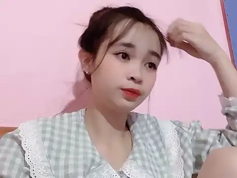 Suna7383 online show from October 11, 2025, 6:09 pm