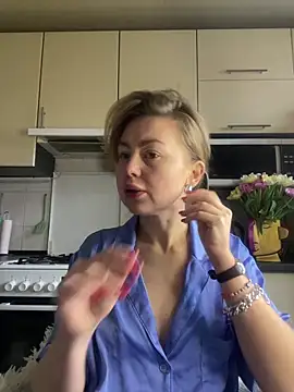 MartaLuna  online show from February 16, 2026, 10:03 am