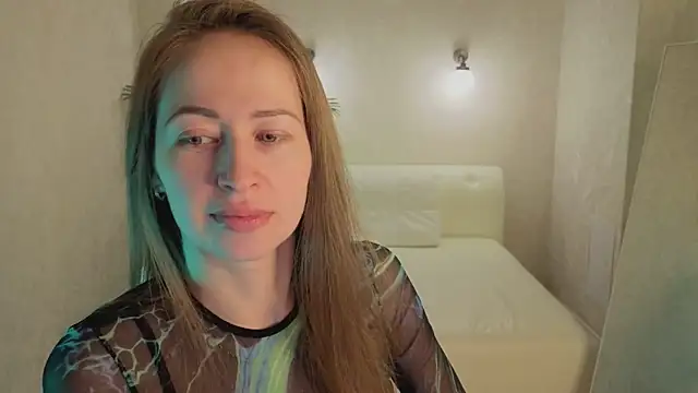 bella li   online show from February 12, 2026, 1:27 am