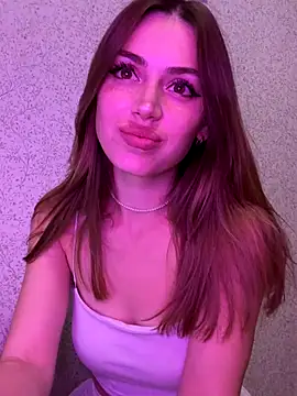 Elizabeth Tay online show from October 14, 2025, 4:51 pm