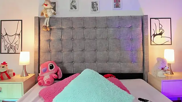 Linda Fosterr online show from December 20, 2025, 7:28 pm