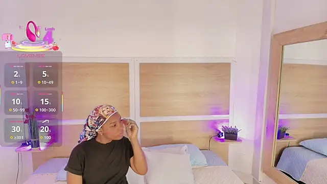 ValeryCortezm online show from October 10, 2025, 11:55 am