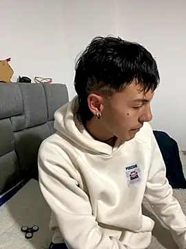 NaytonFreeman online show from September 24, 2025, 11:10 pm