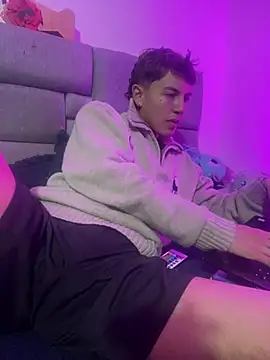 NaytonFreeman online show from January 9, 2026, 11:39 am