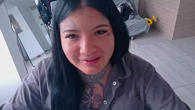 Unatatuada online show from October 11, 2025, 12:39 pm