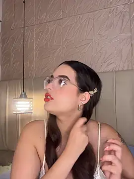 hannahst  online show from March 26, 2026, 8:29 pm