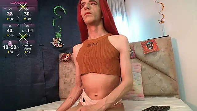 Manuela ver2025 online show from October 9, 2025, 2:17 pm