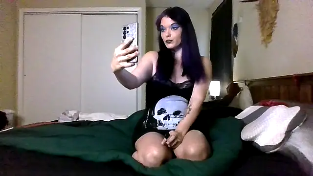 powhatanqueen online show from October 8, 2025, 5:13 pm
