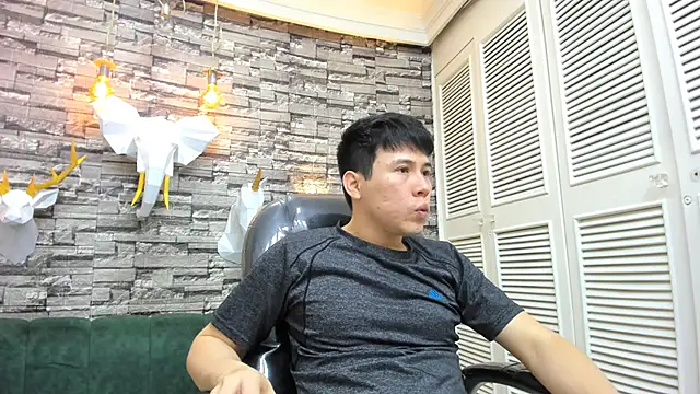 Nick Wolff online show from October 3, 2025, 8:43 pm