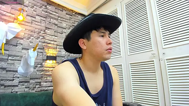 Nick Wolff online show from November 14, 2025, 3:32 am