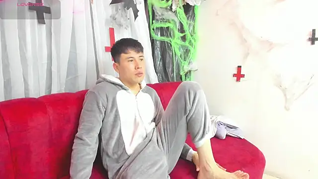 Nick Wolff online show from October 28, 2025, 10:03 am