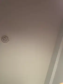 Snapshot of Andrestarr chatting on February 10, 2026, 11:59 pm Andrestarr online show from February 10, 2026, 11:59 pm