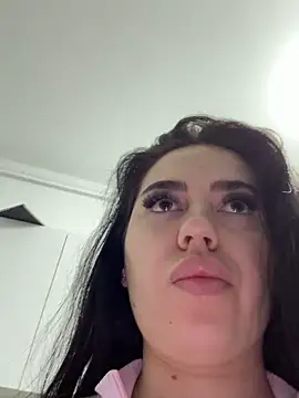 Snapshot of Andrestarr chatting on February 1, 2026, 2:48 pm Andrestarr online show from February 1, 2026, 2:48 pm