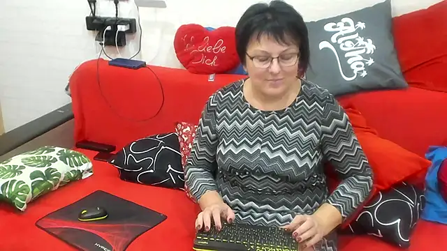 KittyCharm online show from January 16, 2026, 8:35 pm