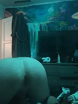 Snapshot of skip69xxx chatting on February 16, 2026, 8:24 am skip69xxx online show from February 16, 2026, 8:24 am