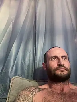 Snapshot of skip69xxx chatting on December 17, 2025, 12:04 am skip69xxx online show from December 17, 2025, 12:04 am