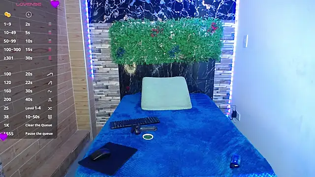 dayis durand online show from November 18, 2025, 7:50 pm