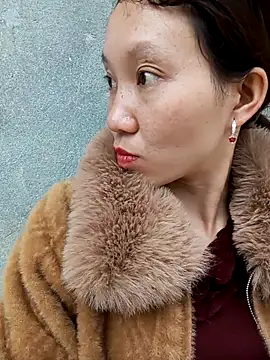 bonnie-00 online show from November 17, 2025, 2:04 am