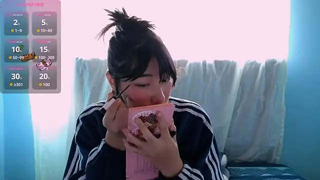 Sullyoonn online show from March 9, 2026, 12:30 pm