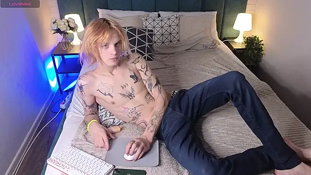 ArchiehalI online show from October 2, 2025, 8:34 pm