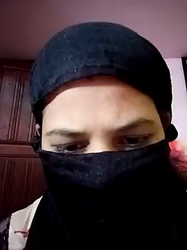 TAMI KAYAL online show from September 16, 2025, 7:42 am