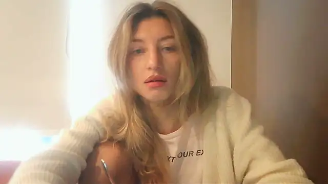 Miralyn online show from September 18, 2025, 8:39 am