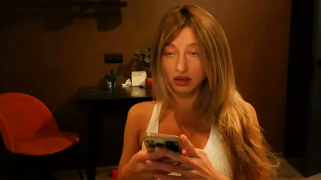 Miralyn online show from September 28, 2025, 4:36 pm