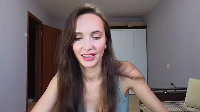 Lillian-Clark online show from November 24, 2025, 9:31 am