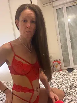 Kristinatreize online show from December 20, 2025, 5:16 pm