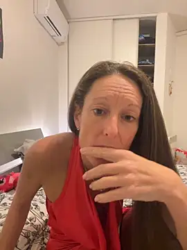 Kristinatreize online show from November 20, 2025, 5:46 pm