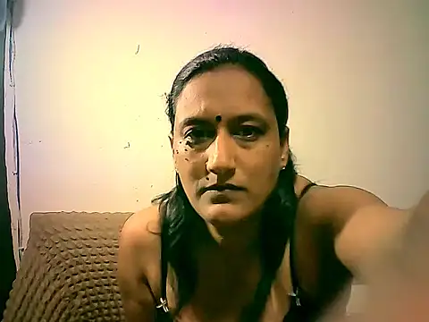 Snapshot of Indiansexyboobs18 chatting on November 23, 2025, 2:16 pm Indiansexyboobs18 online show from November 23, 2025, 2:16 pm