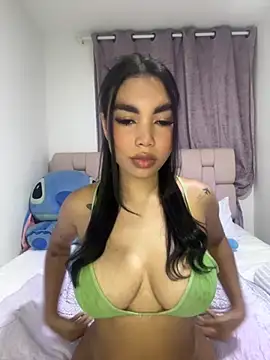 karolaalcendra online show from November 7, 2025, 3:55 am