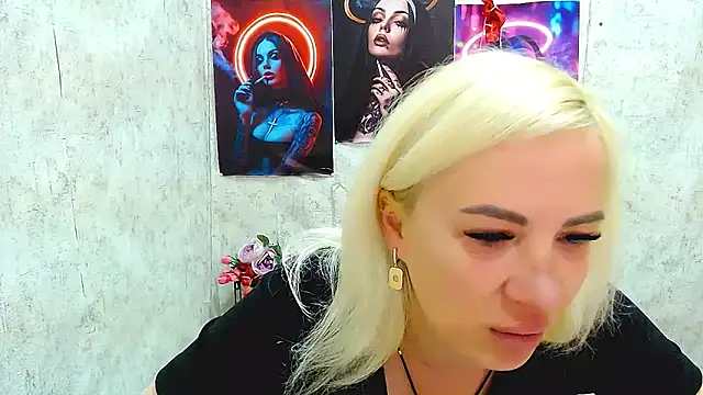 EmmaCat  online show from March 29, 2026, 5:31 am