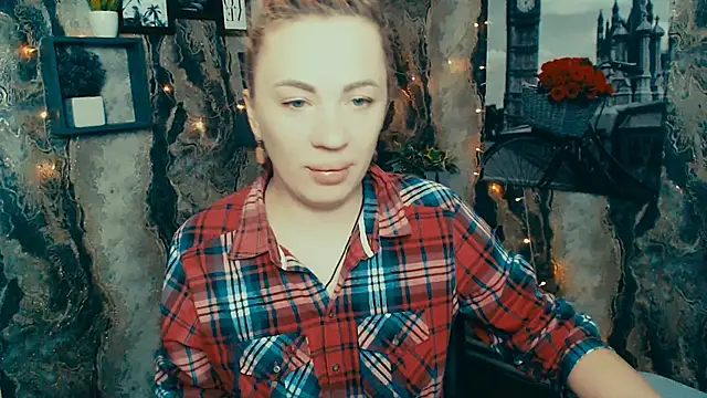 EmmaCat  online show from December 20, 2025, 6:49 am