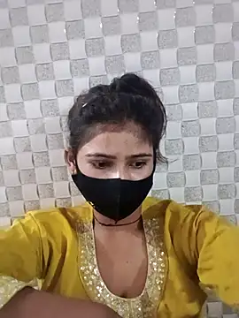 Snapshot of Arti_ chatting on October 3, 2025, 6:53 pm Arti online show from October 3, 2025, 6:53 pm