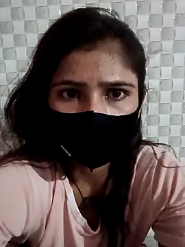 Snapshot of Arti_ chatting on October 1, 2025, 4:00 pm Arti online show from October 1, 2025, 4:00 pm