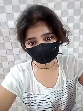Snapshot of Arti_ chatting on September 28, 2025, 12:39 am Arti online show from September 28, 2025, 12:39 am