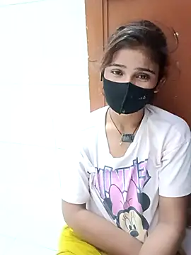 Snapshot of Arti_ chatting on September 21, 2025, 8:03 pm Arti online show from September 21, 2025, 8:03 pm