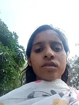 Snapshot of Saloni-Gupta chatting on March 27, 2026, 11:22 am Saloni-Gupta online show from March 27, 2026, 11:22 am