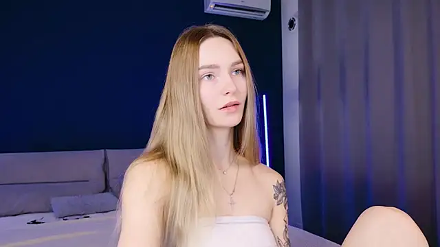 Melloudy online show from November 21, 2025, 6:56 am