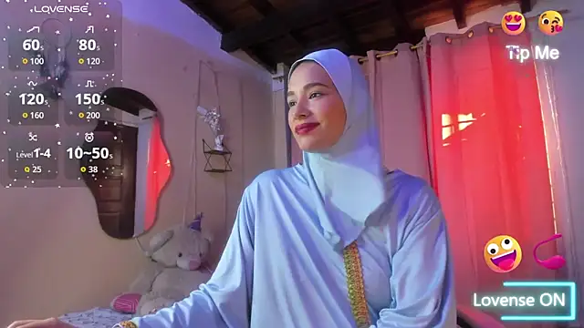 ShanaJamil online show from November 12, 2025, 12:09 pm